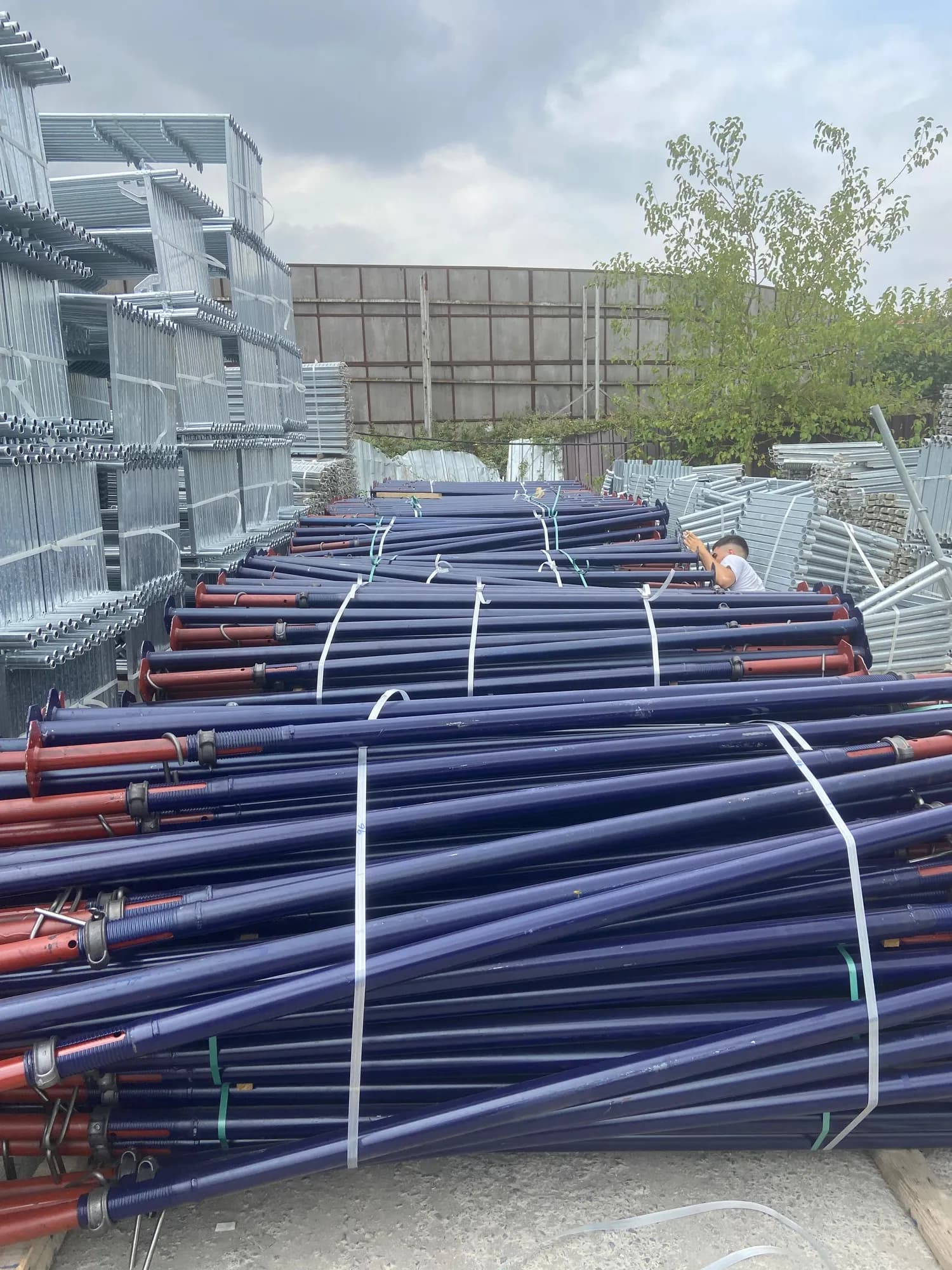 Acro jacks on site