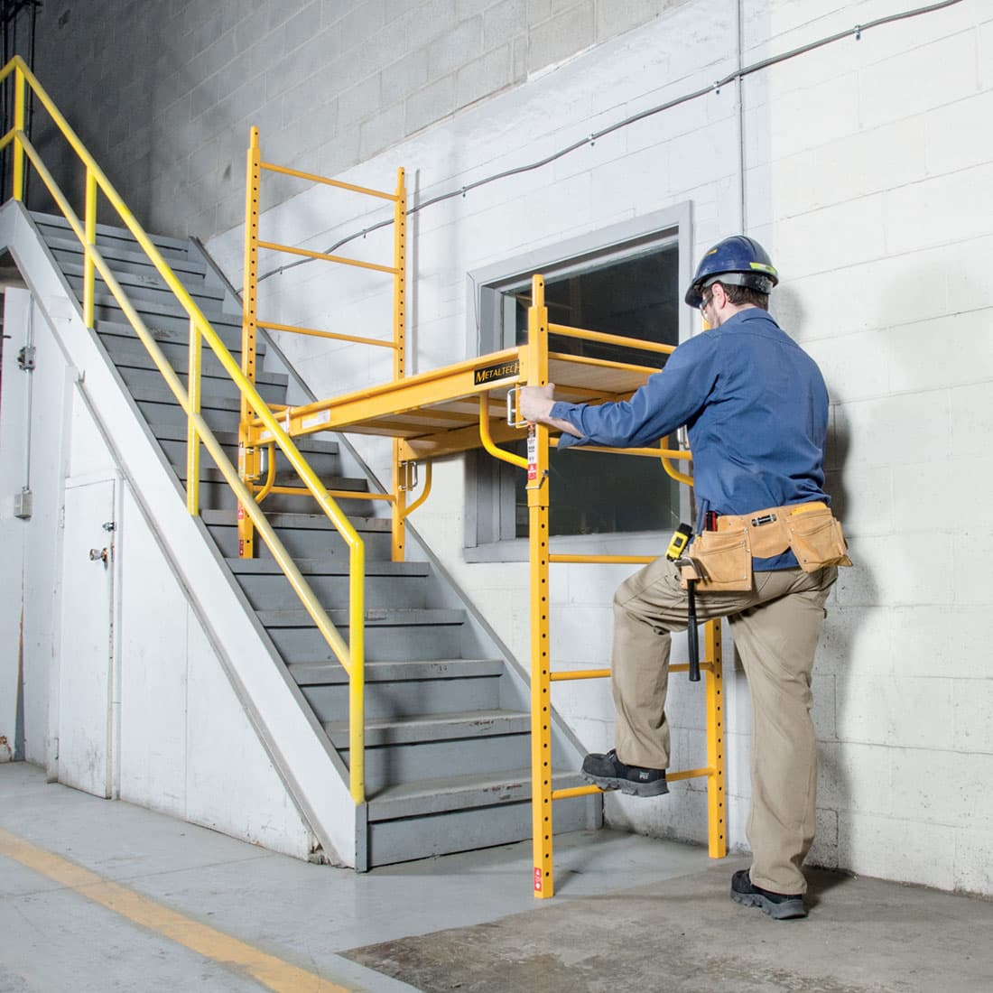 Mobile Adjustable Scaffolding climb stairs